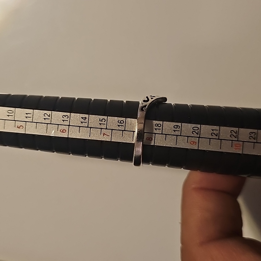 Silver  Tone Chevron Pattern Ring - Picture 2 of 2